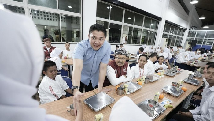 Mensos Sebut Seskab Teddy Didaulat Guru dan Kepsek Jadi Duta Sekolah Rakyat